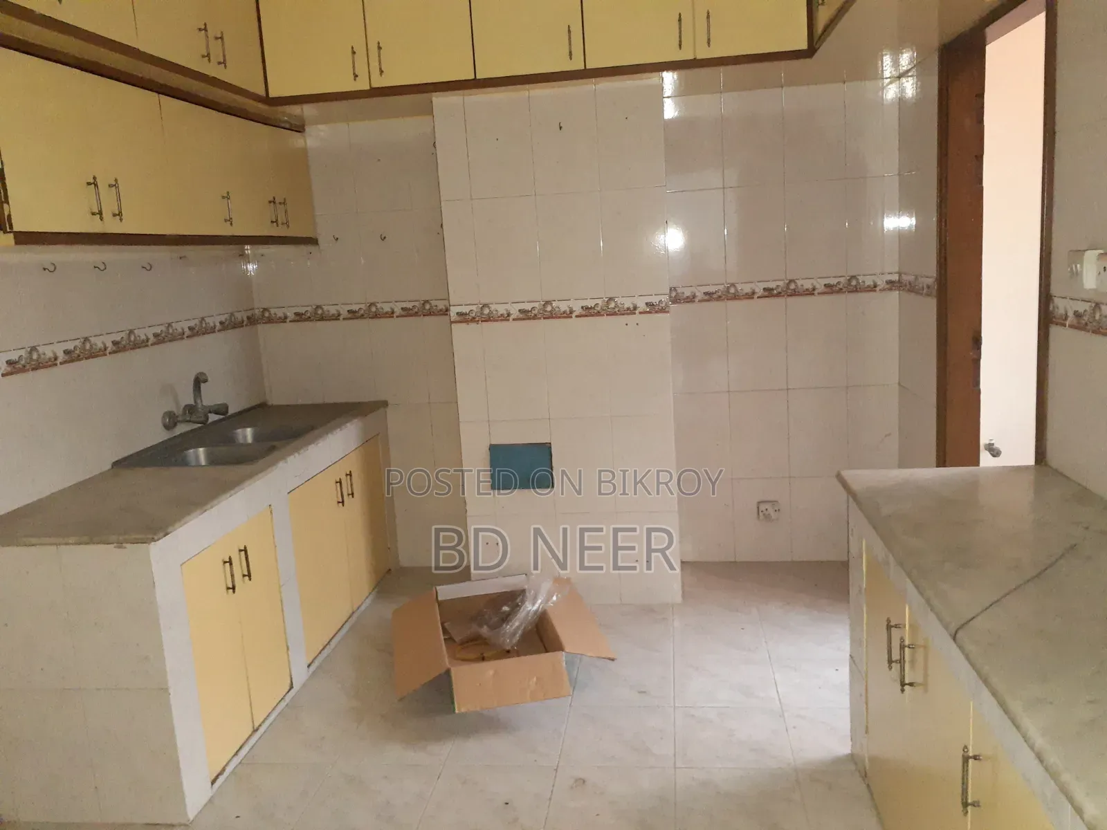 9 Storied Building Available for Rent in Gulshan-2 in Gulshan