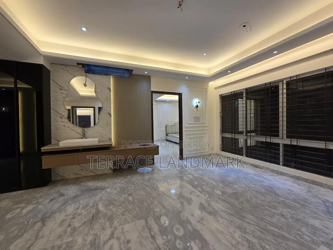4-Bedroom Apartment in Banani for Sale in Banani