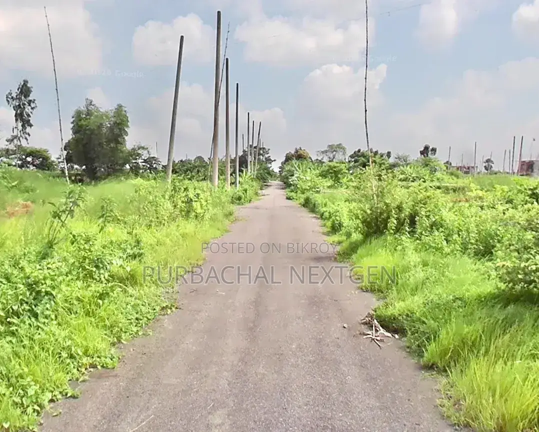 3 Katha Plot for Urgent Sale in Sector 9, Near 300 Ft Road and Lake, Purbachal in Purbachal