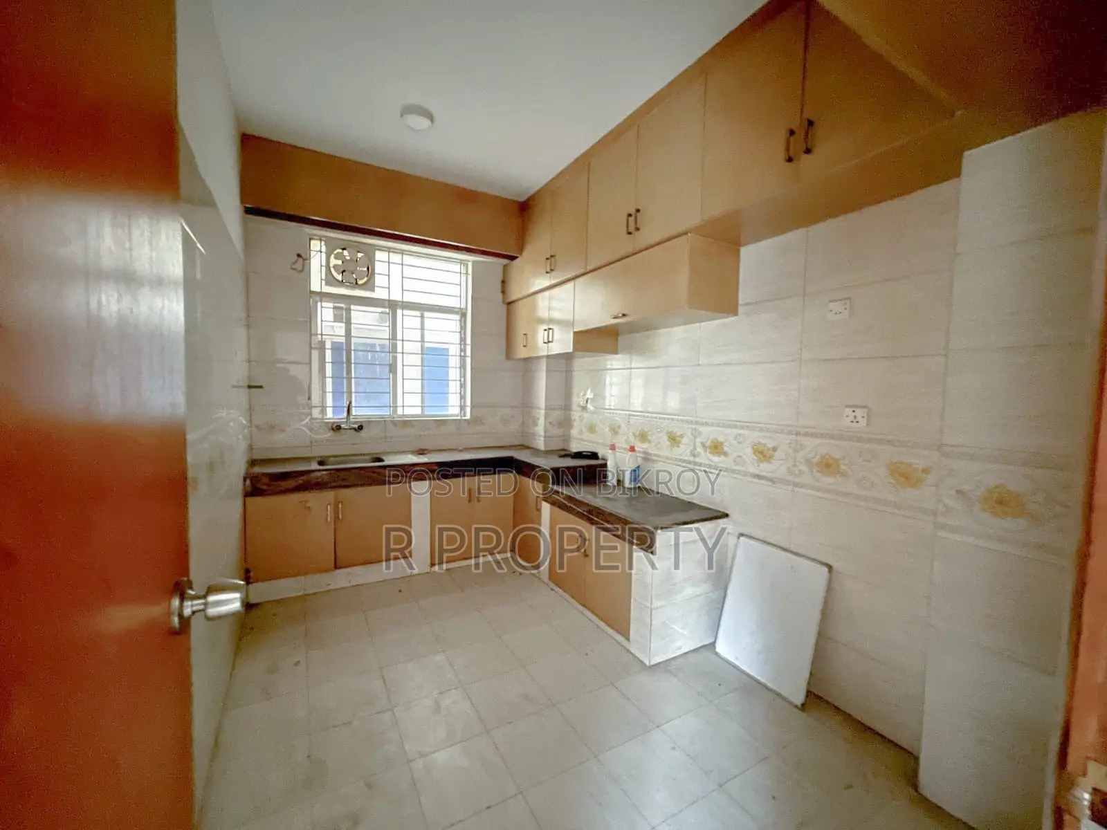 3bdrm Apartment in Basundhara for Sale in Basundhara