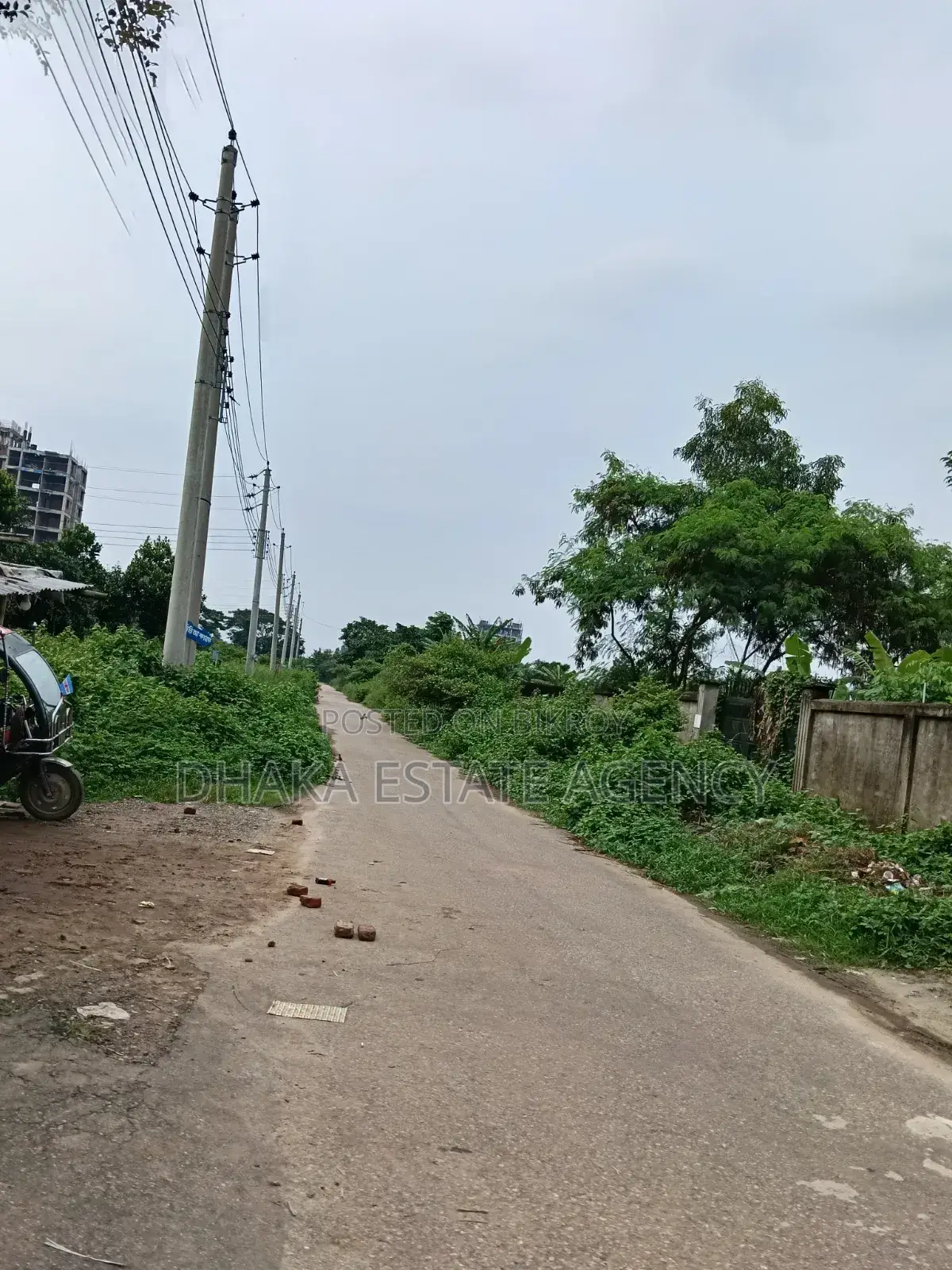 Sector-8, 100ft x 30ft Road Corner 7.50 Katha South/West Facing in Purbadhala