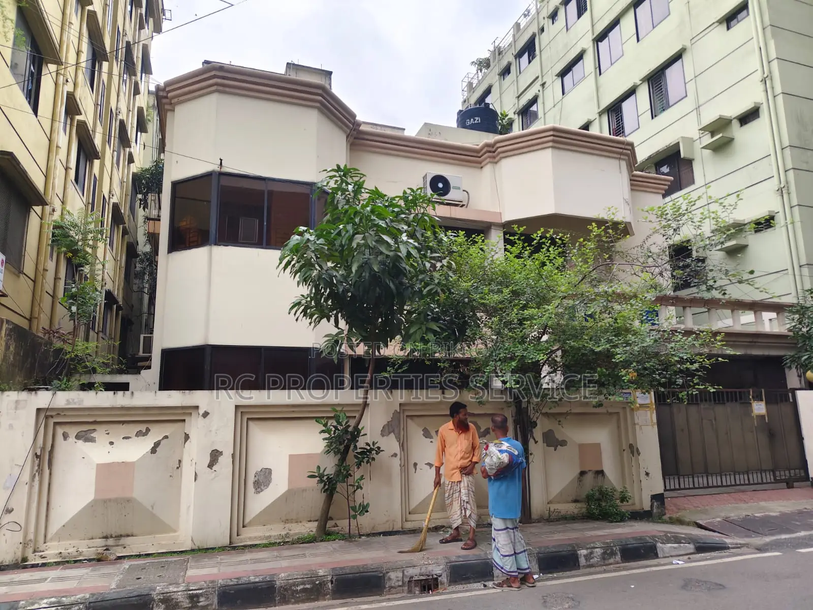 6-Bedroom House in Uttara for Sale in Uttara