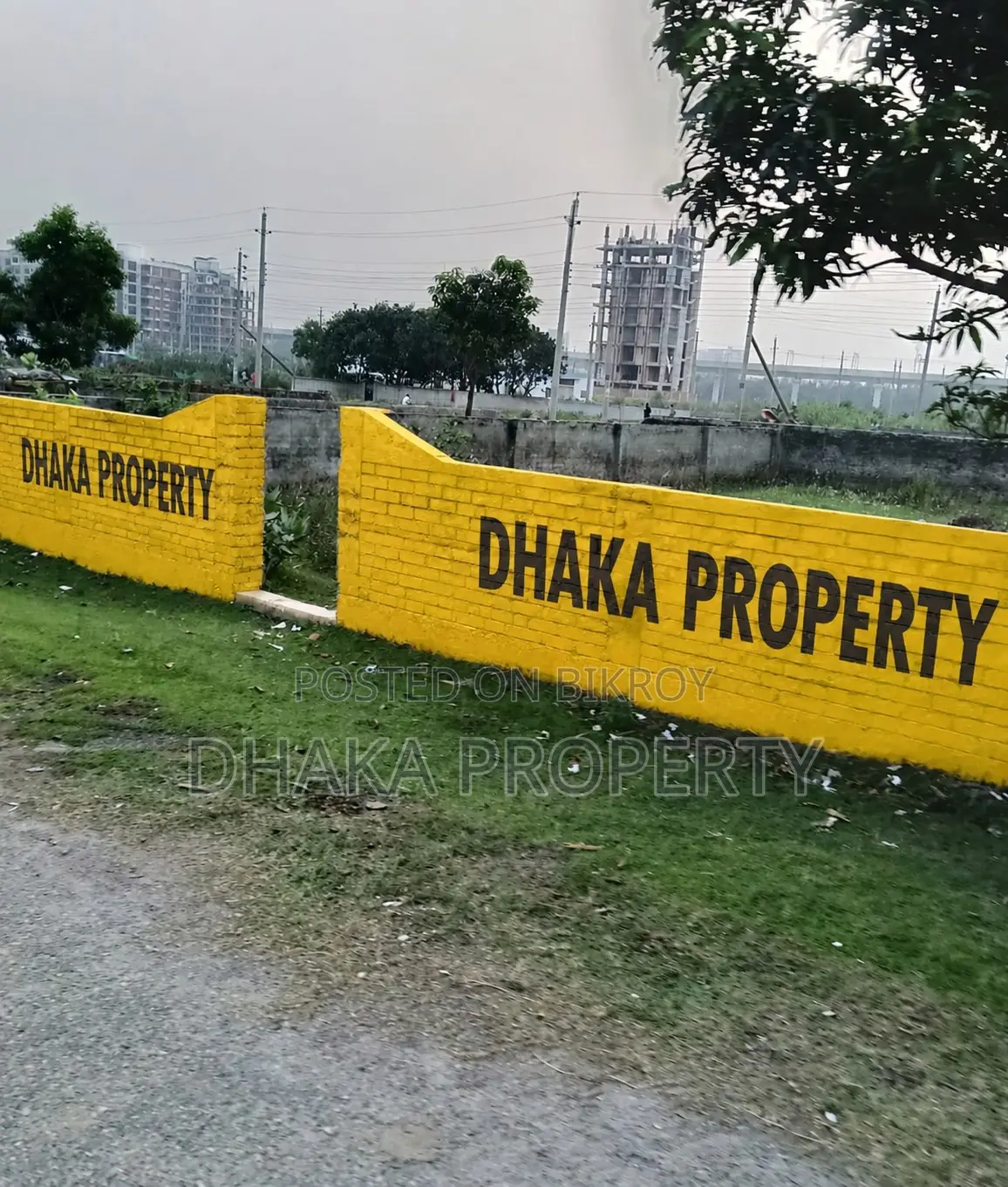 60ft Road 3 Katha Park View at Sector-17/H in Uttara