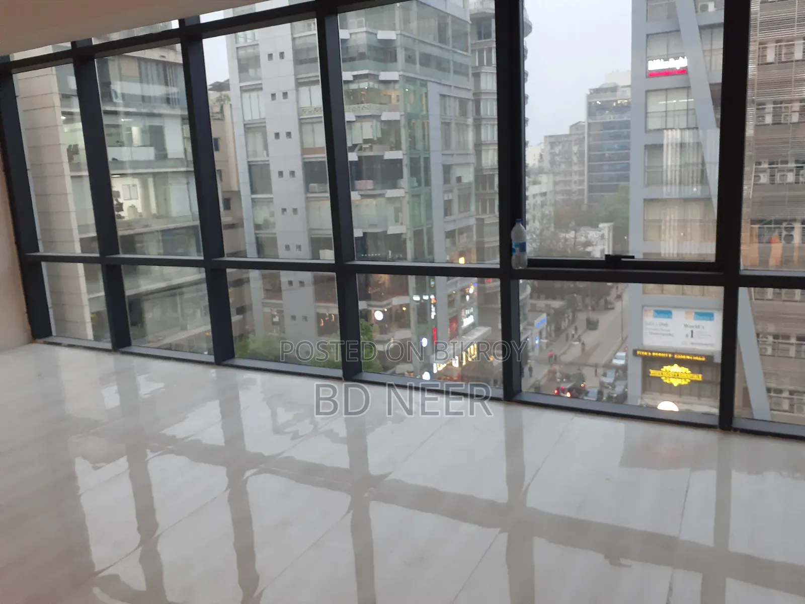 Grand Floor 2765 Sq Ft Open Space Available for Rent in Gulshan-2 in Gulshan