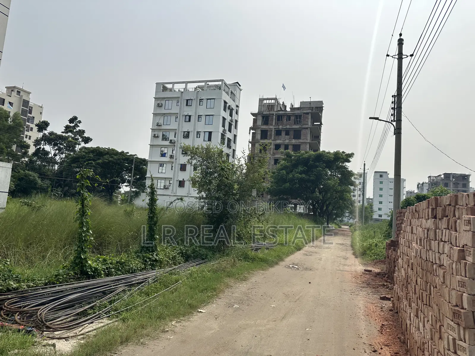 L-Block, (3+3)=6 Katha Plot Urgent Sell for Bashundhara R/A in Bashundhara City