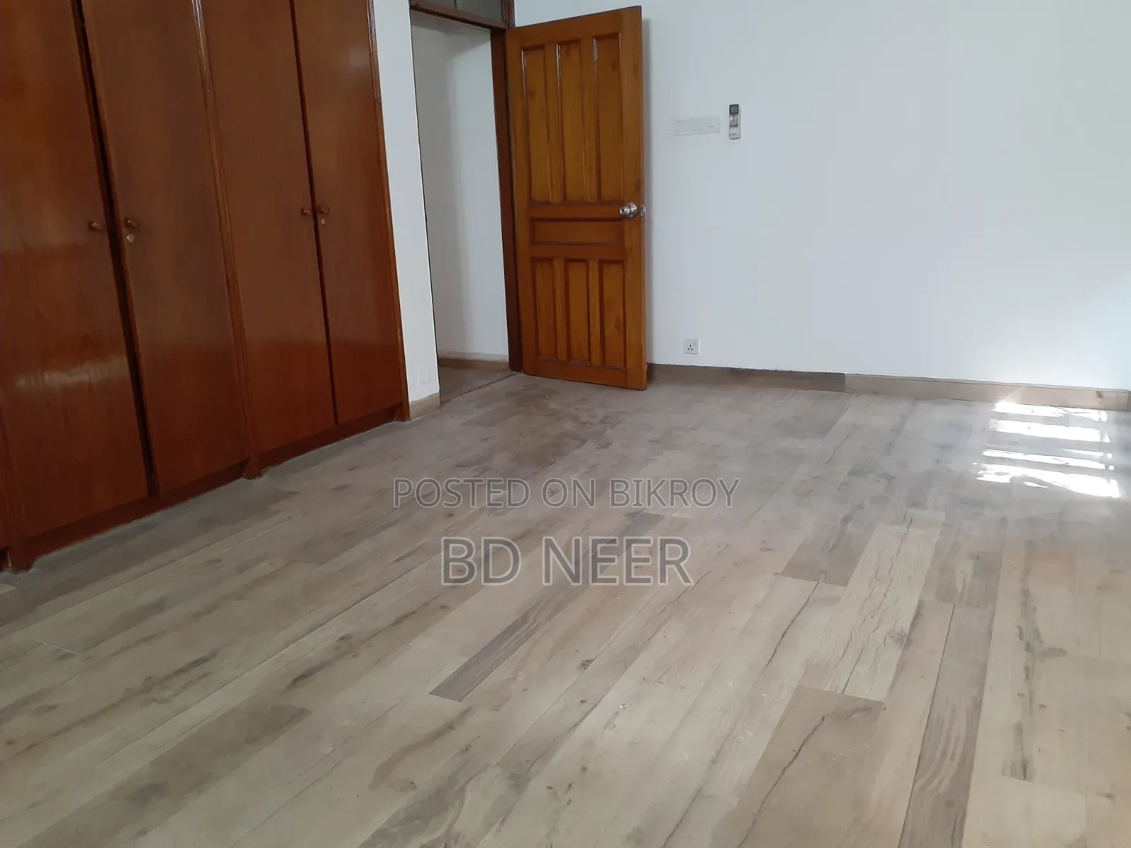 Duplex Commercial Office Space for Rent in Gulshan-2 in Gulshan