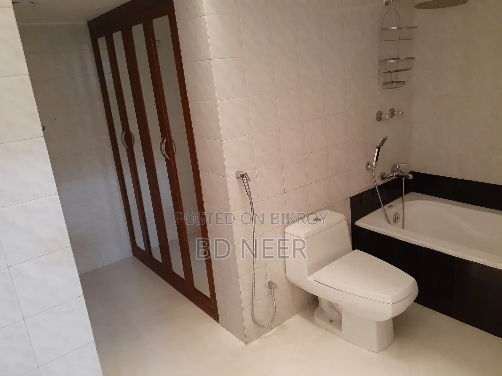 Duplex Commercial Office Space for Rent in Gulshan-2 in Gulshan