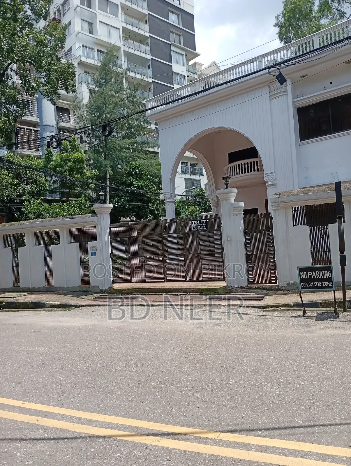 8 Bedroom House in Gulshan for Rent in Gulshan