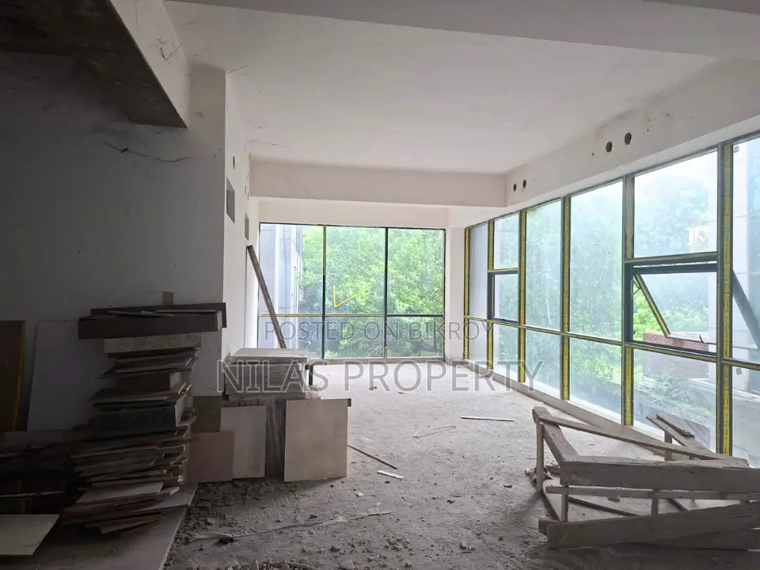 Modern New Commercial Space Rent in Gulshan in Gulshan