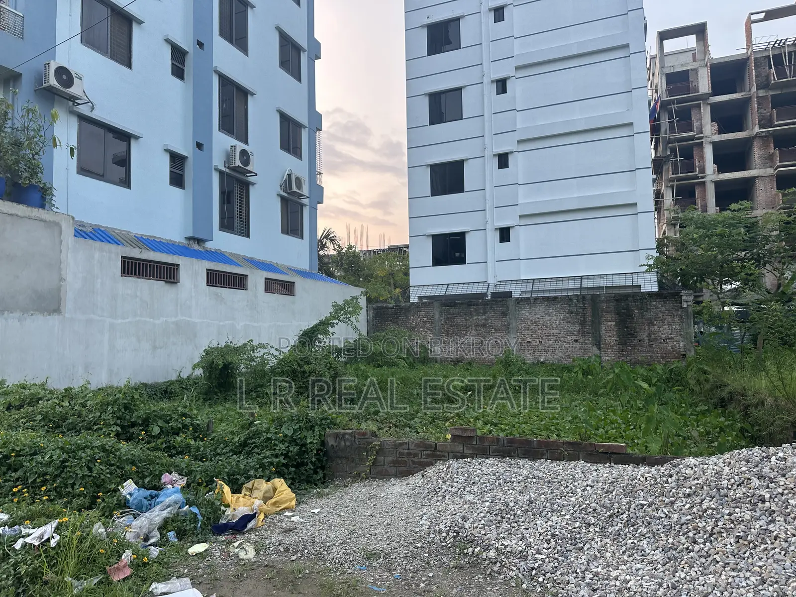 Block-M, 3-Katha, South-Face, Bashundhara R/A in Bashundhara City