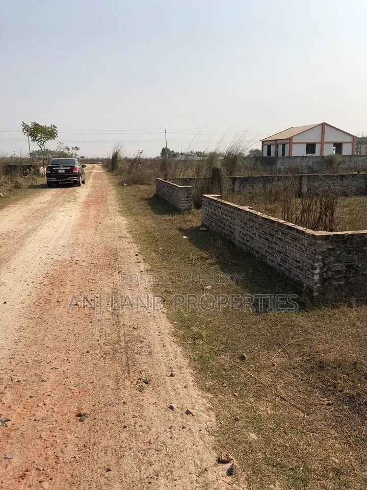 P-Block 5-Katha Plot Sale Near Madane Road in Basundhara