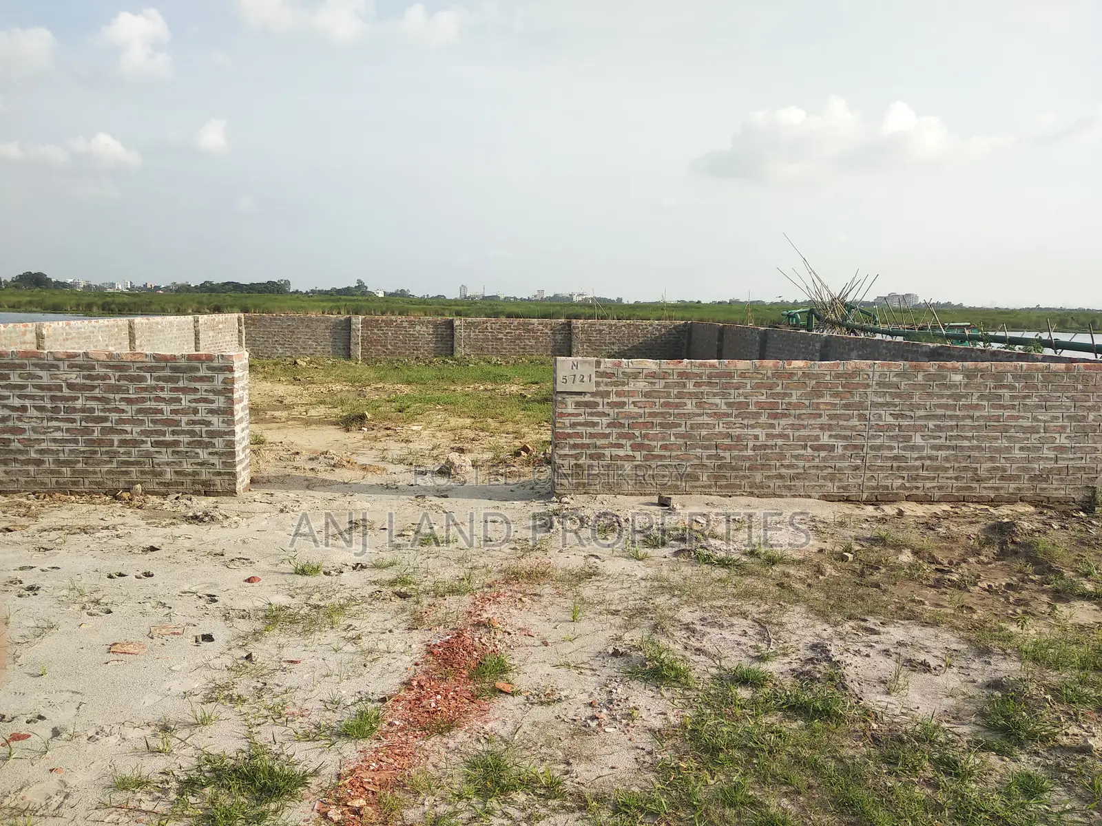 I-Extensone 2800 Serial 3-Katha Plot Sale in Basundhara