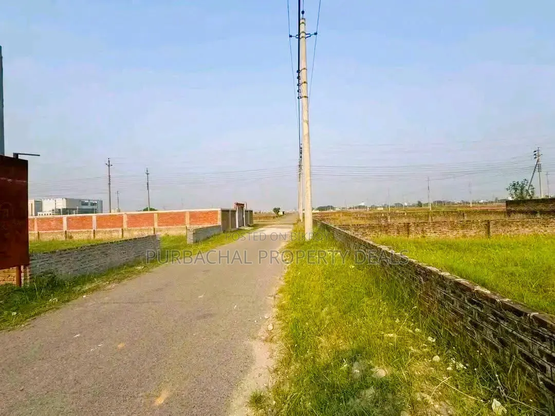 Premium 5 Katha South-Facing Plot for Sale in Bashundhara Block M in Basundhara
