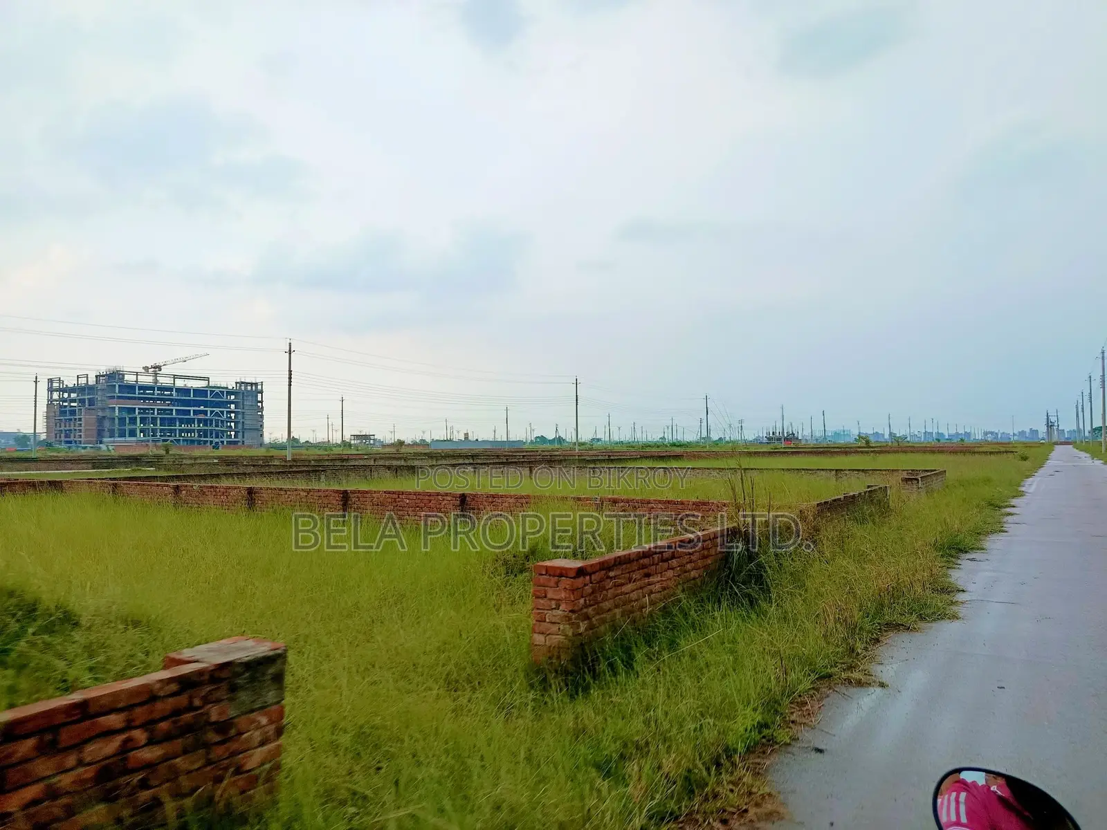 N-Block 3 Katha South Facing Plot Sale at Bashundhara in Basundhara