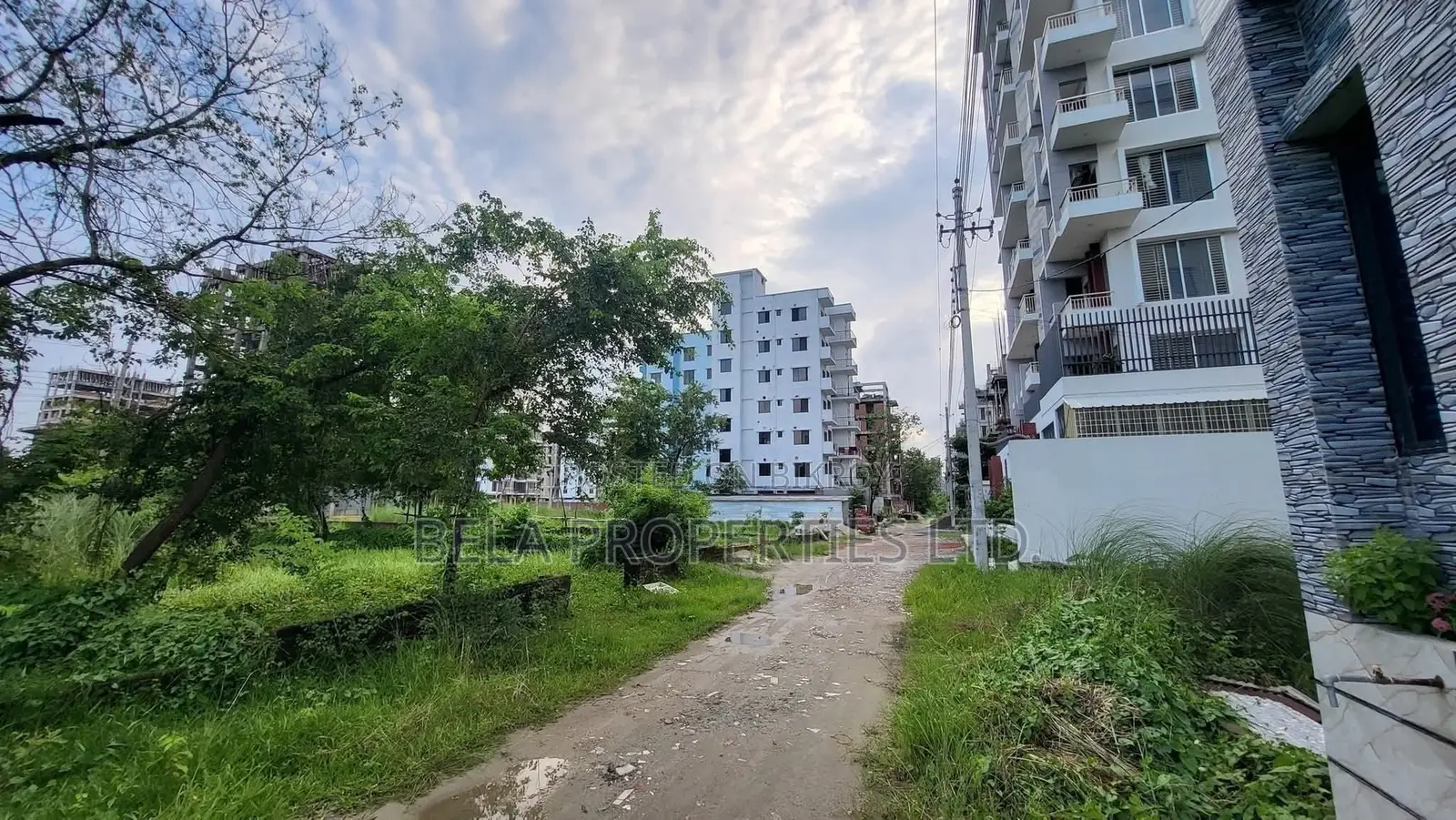 N-Block 3 Katha South Facing Plot Sale at Bashundhara in Basundhara