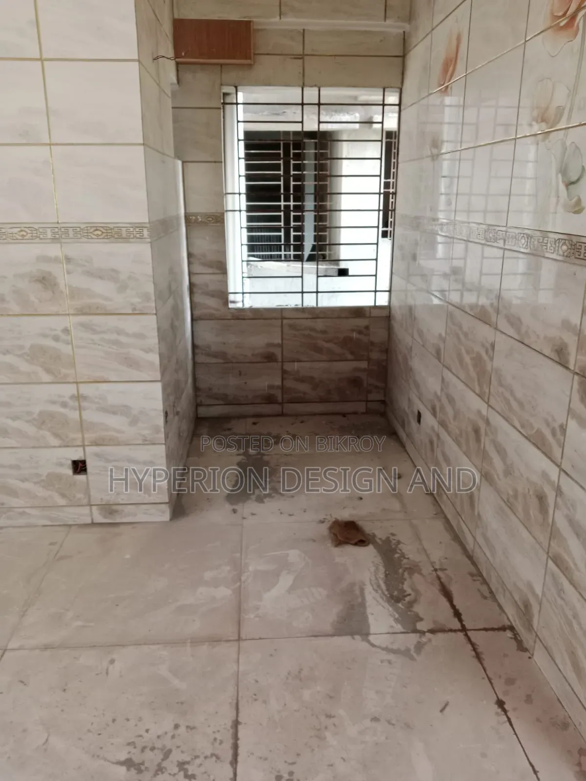 Furnished 3-bedroom Apartment in Hyperion Park View, Banasree for sale in Banasree