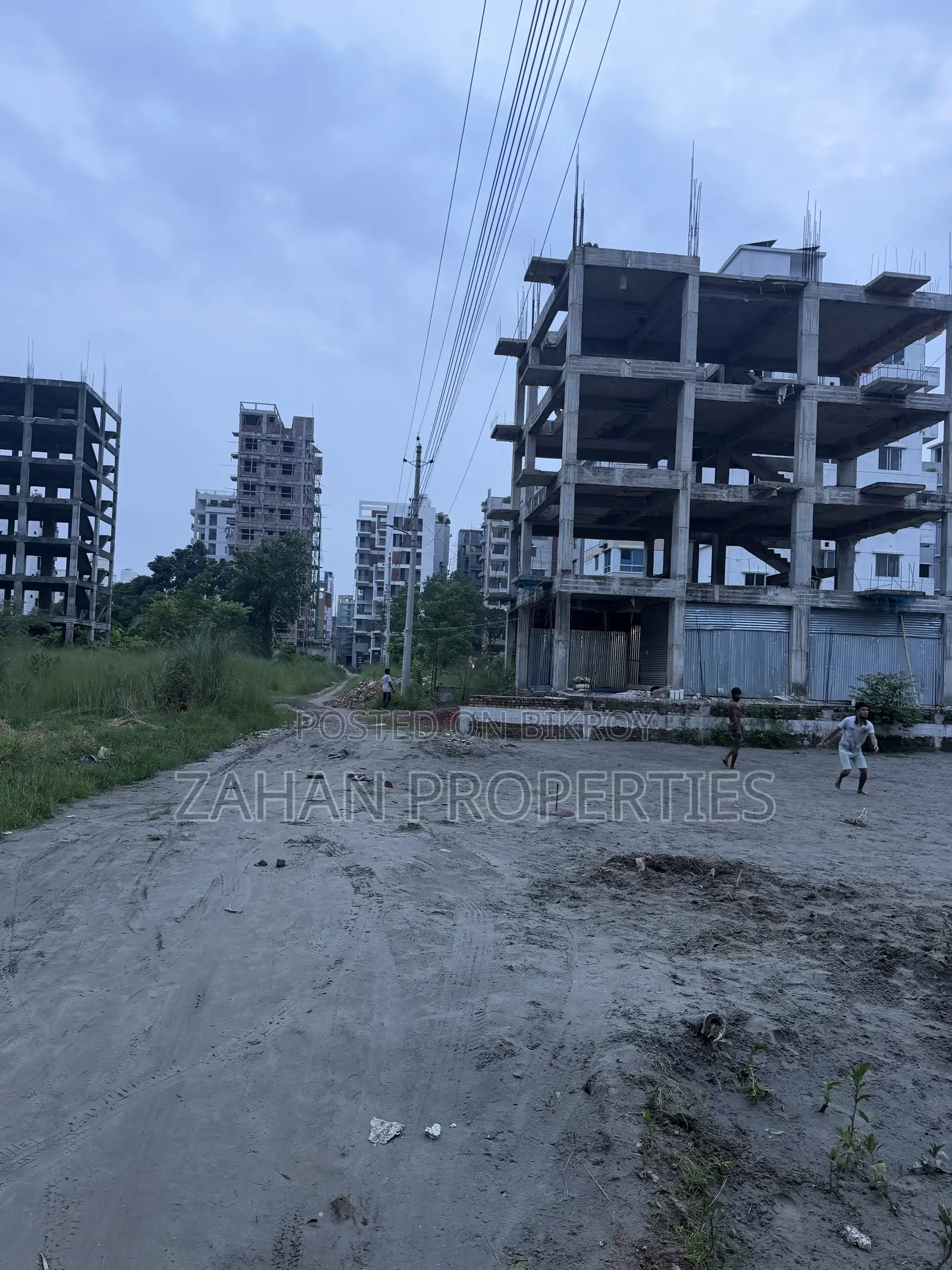 Ready Plot Bashundhura M Block 04 Katha South Face Plot Sell. in Basundhara