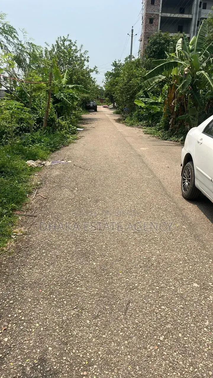 Sector-26, South/West Corner 3 Katha Plot Sale in Purbachal