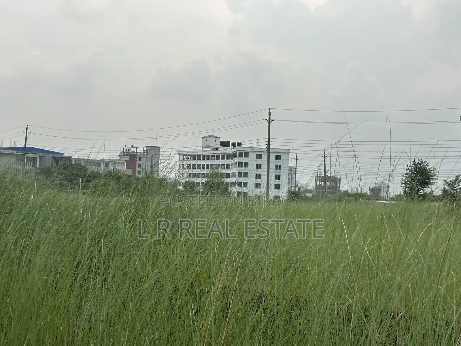 Block-N, 5-Katha, South-Face Plot Urgent Sell, Bashundhara R/A in Bashundhara City