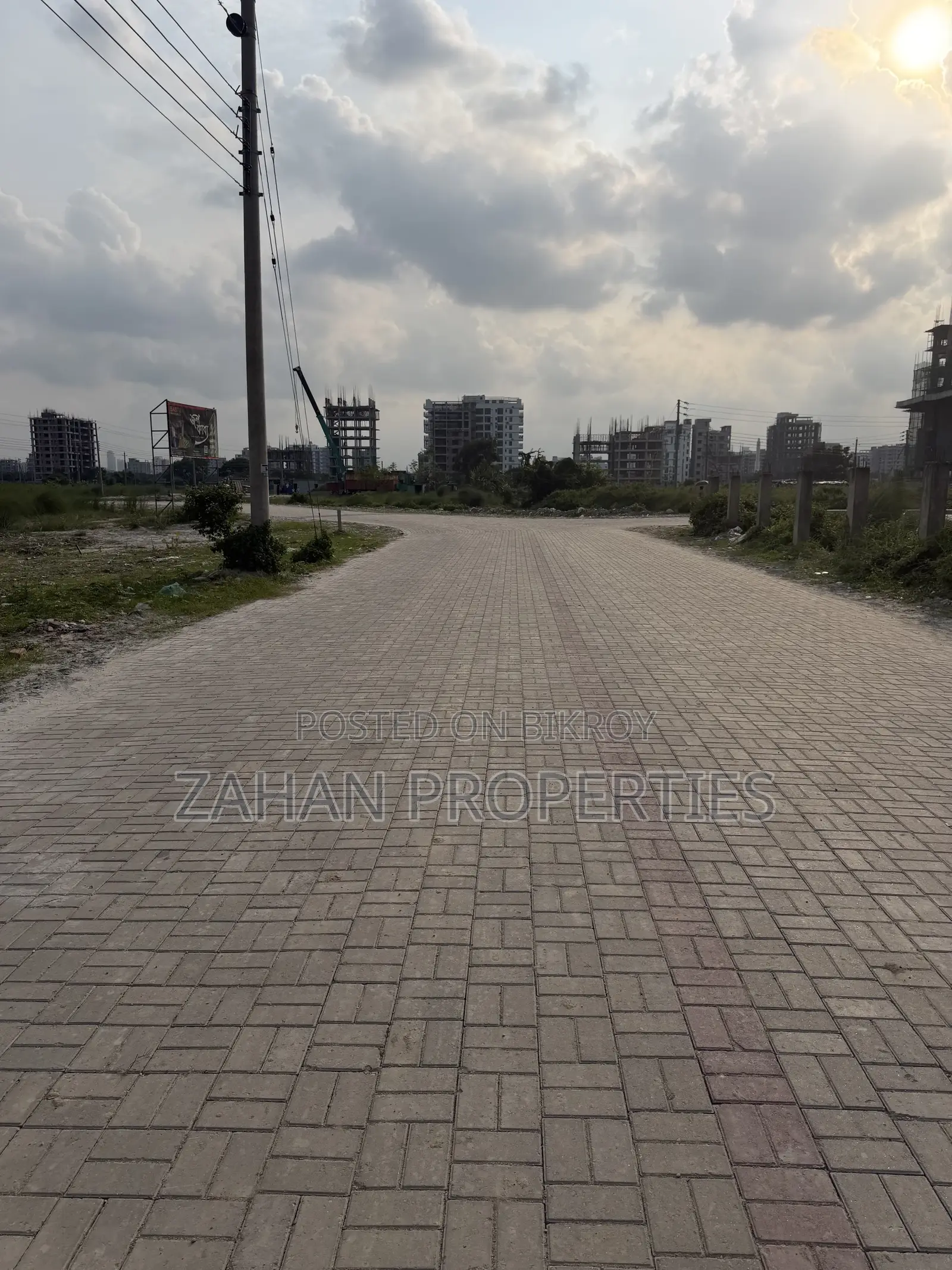 Bashundhara I Block 12 Katha South Face Plot Sell in Basundhara