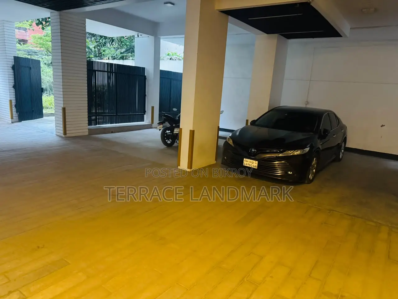 4-bedroom Apartment in Basundhara for Sale in Basundhara