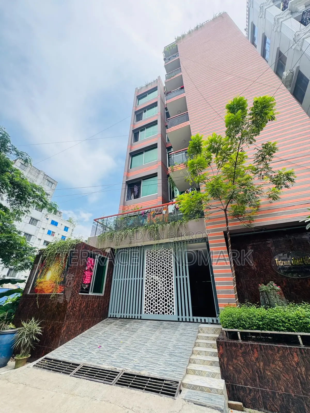20-bedroom House in Basundhara for Sale in Basundhara