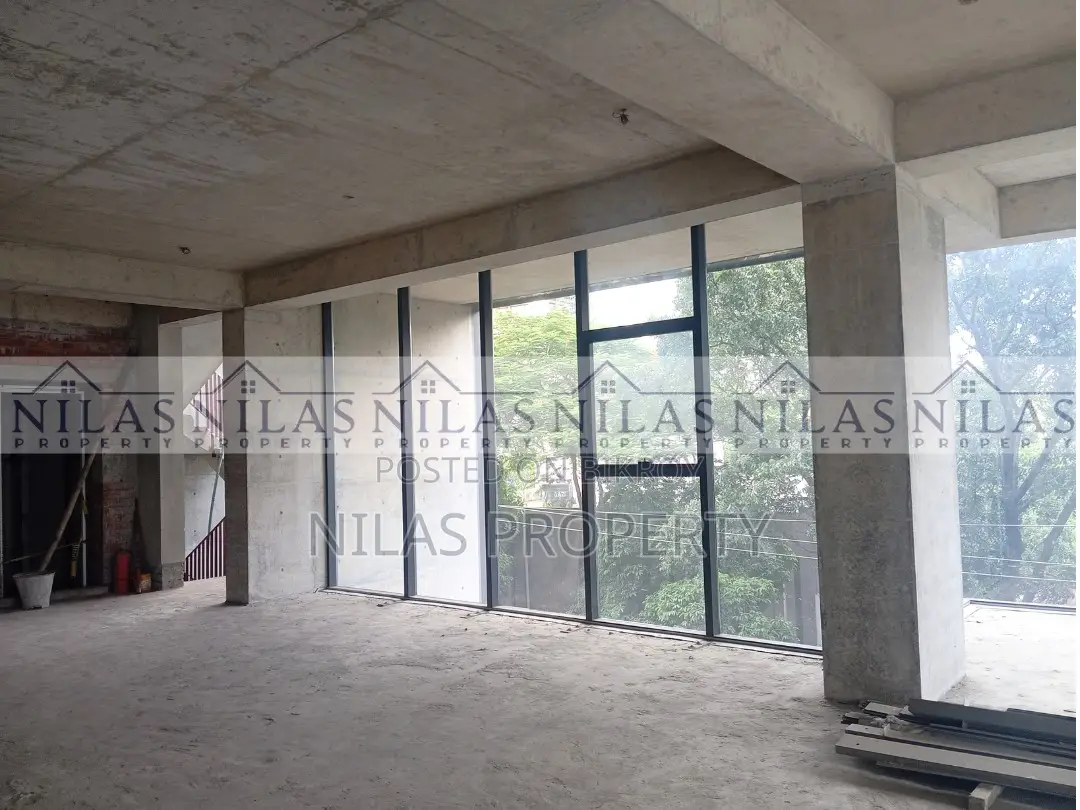 Modern Building Commercial Office Space for Rent in Banani in Banani