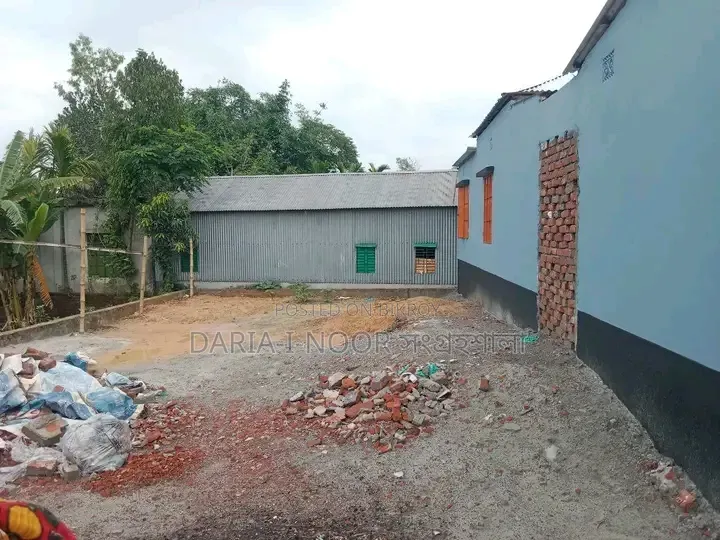 6-bedroom House in August 6, Gazipur Sadar for Sale in Gazipur Sadar