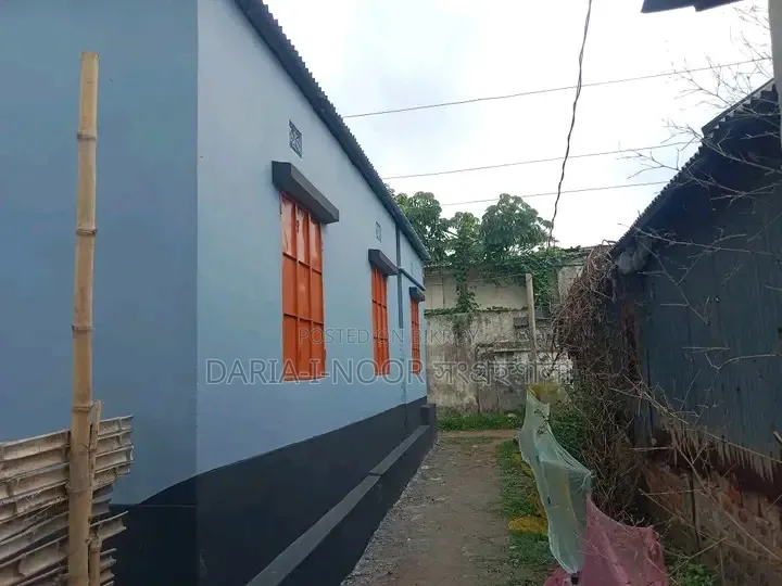 6-bedroom House in August 6, Gazipur Sadar for Sale in Gazipur Sadar
