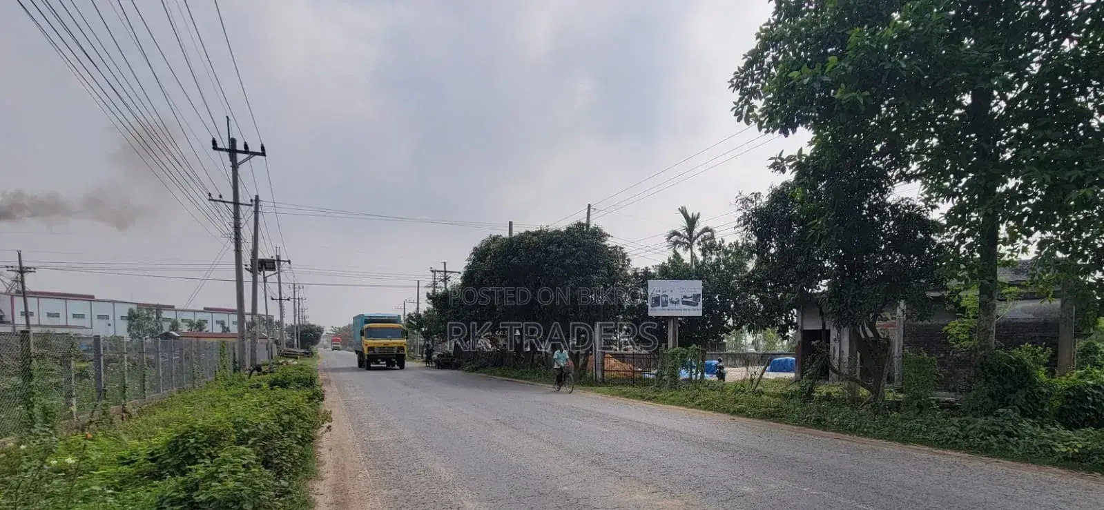 Land for sale next to the main road in a prime location in the city in Fulbari