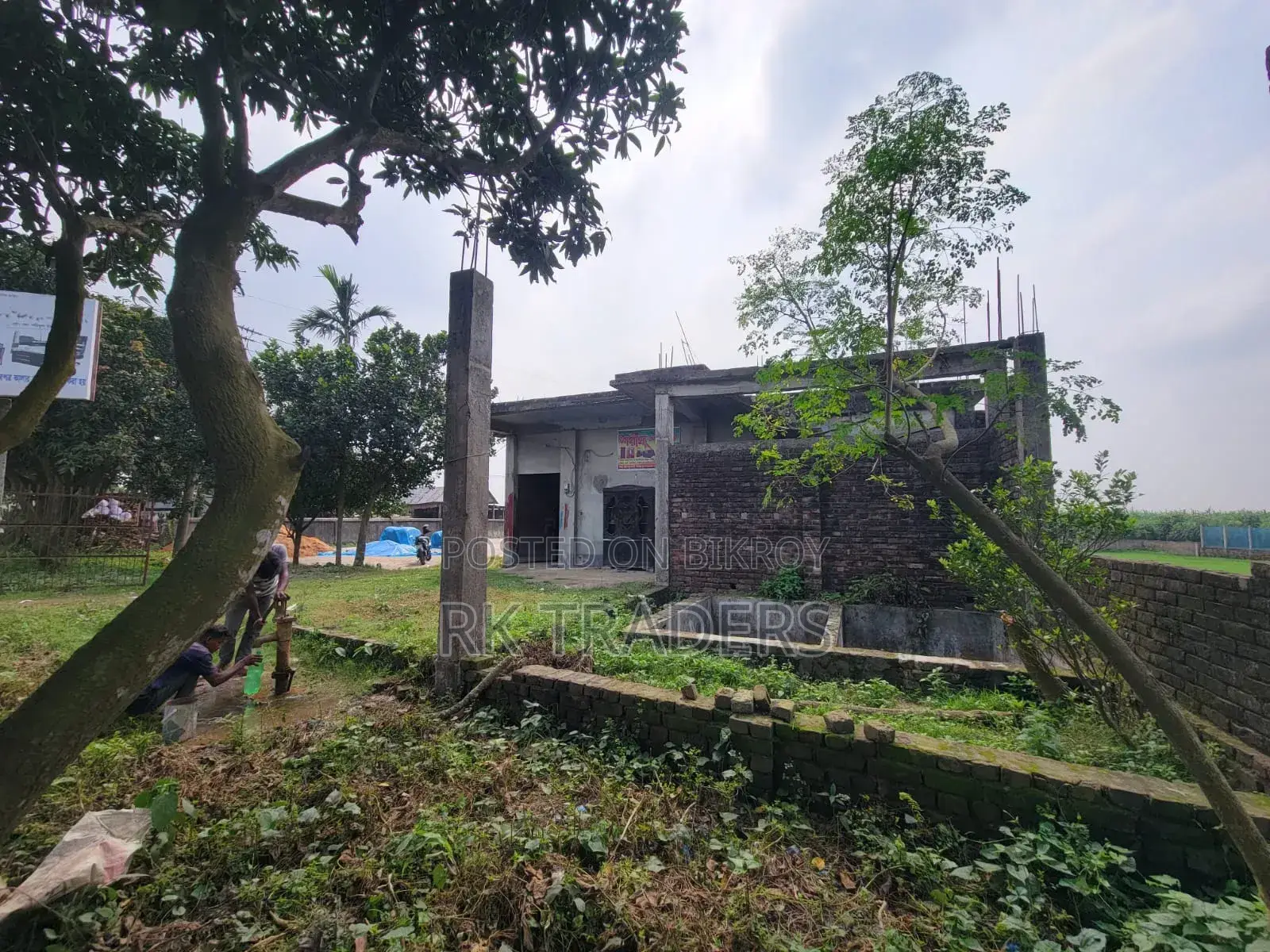 Land for sale next to the main road in a prime location in the city in Fulbari