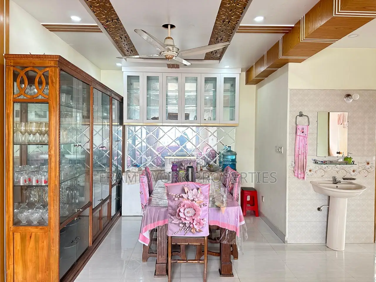 3-Bedroom Apartment in Malibag for Sale in Malibag