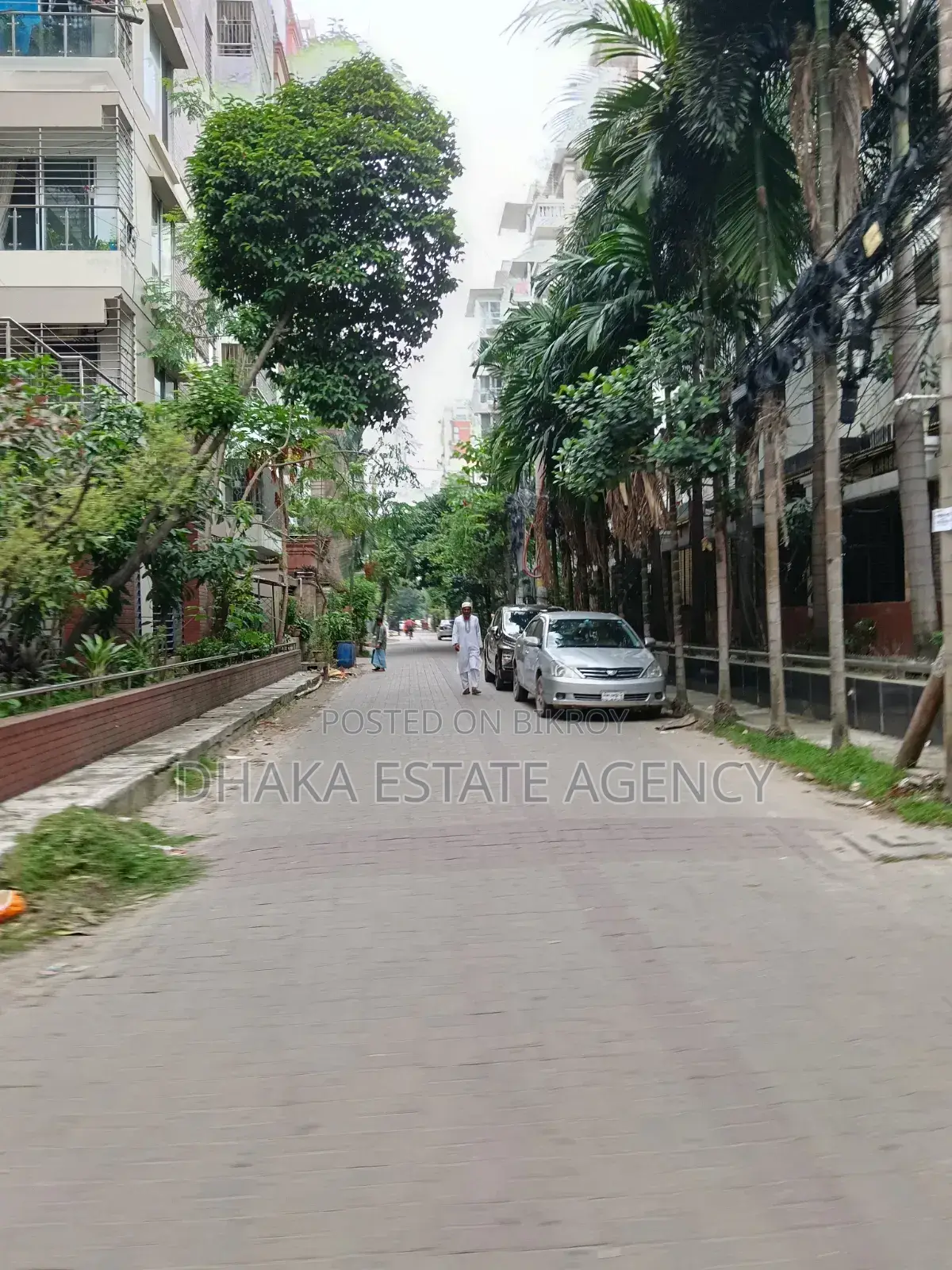 Block-L, 5 Katha Very Close to 300 Feet Road in Basundhara
