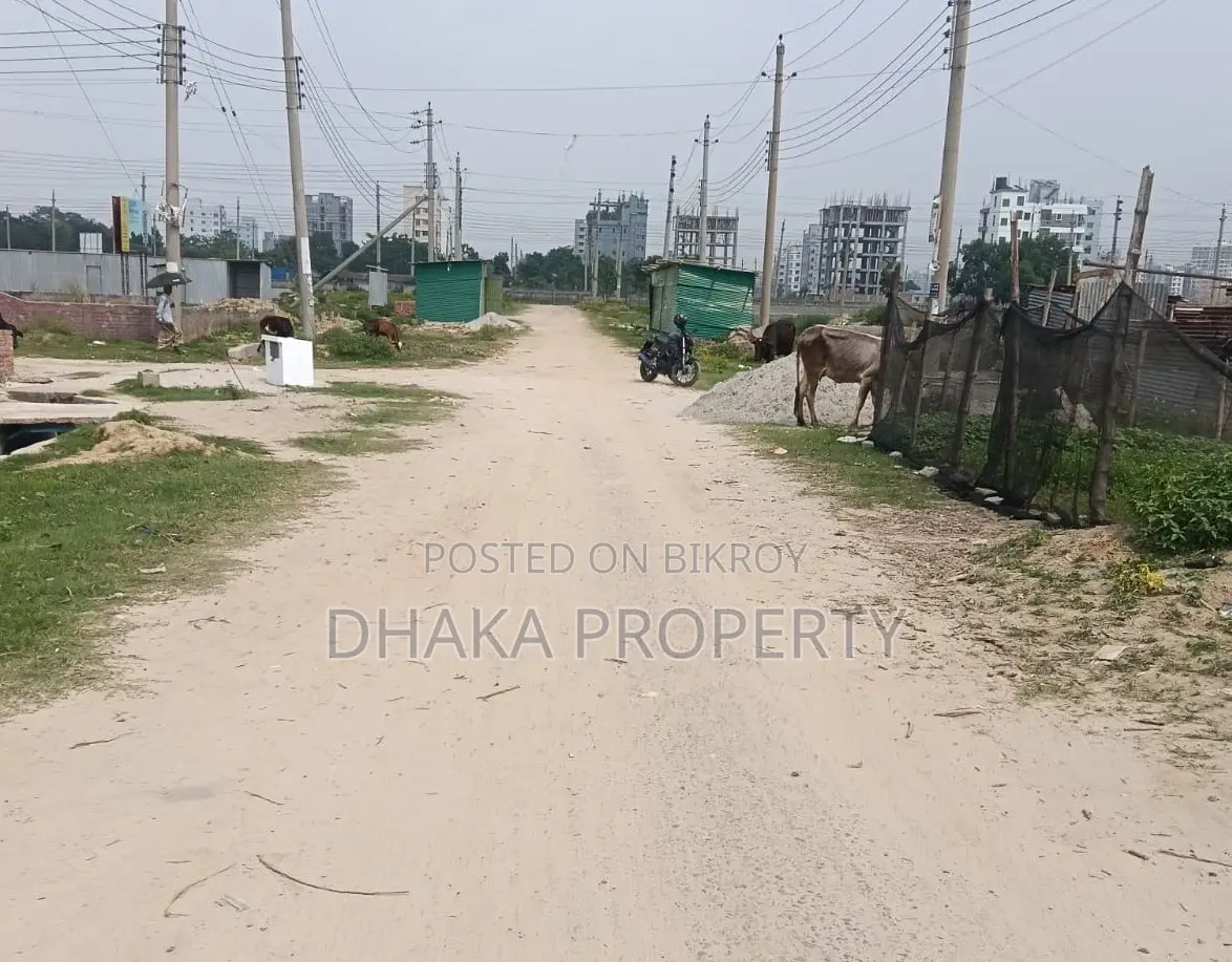 Metro Station 3 Katha South at Sector-15/C in Uttara