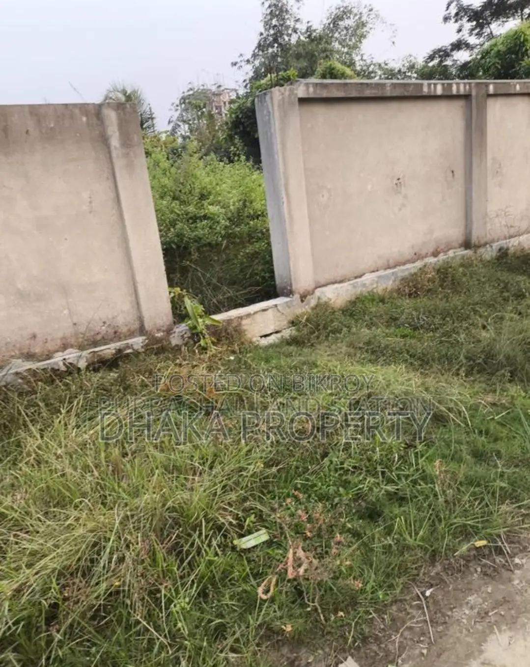 Nearby 210ft, 3 Katha South at Sector-16/J in Uttara