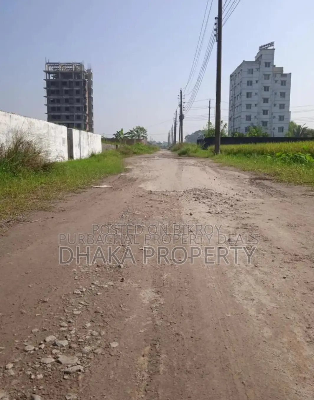 60ft Road, Metro Station, 3 Katha, East Facing at Sector-17/G1 in Uttara