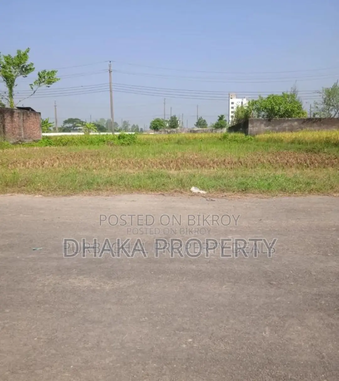 60ft Road, Metro Station, 3 Katha, East Facing at Sector-17/G1 in Uttara