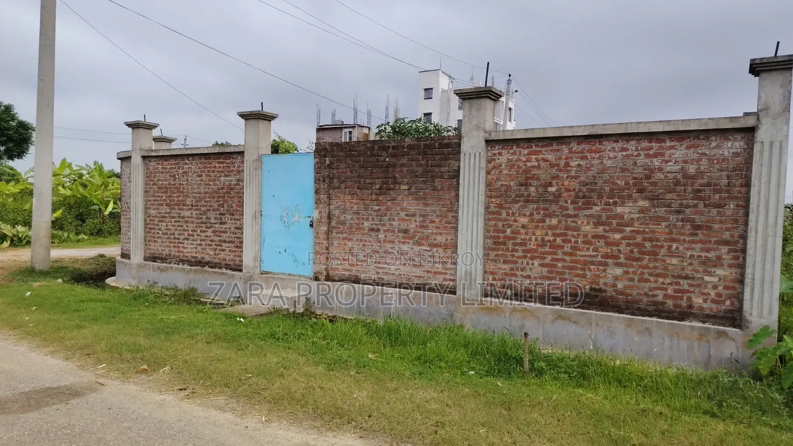 3 Katha plot for urgent need in 300 Feet Road sector. in Purbachal