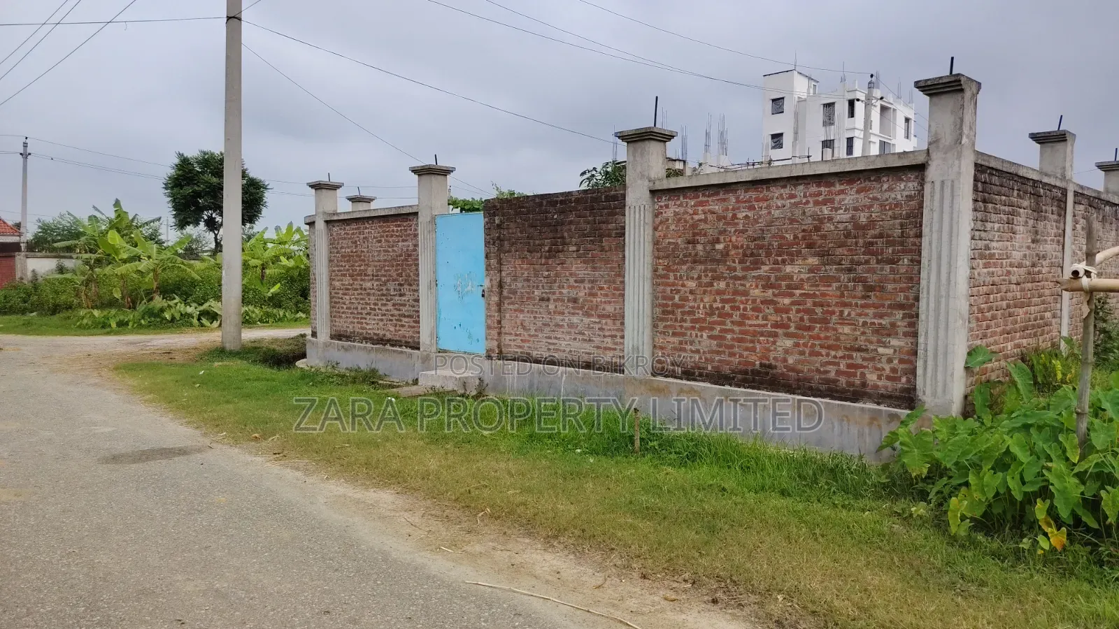 3 Katha plot for urgent need in 300 Feet Road sector. in Purbachal