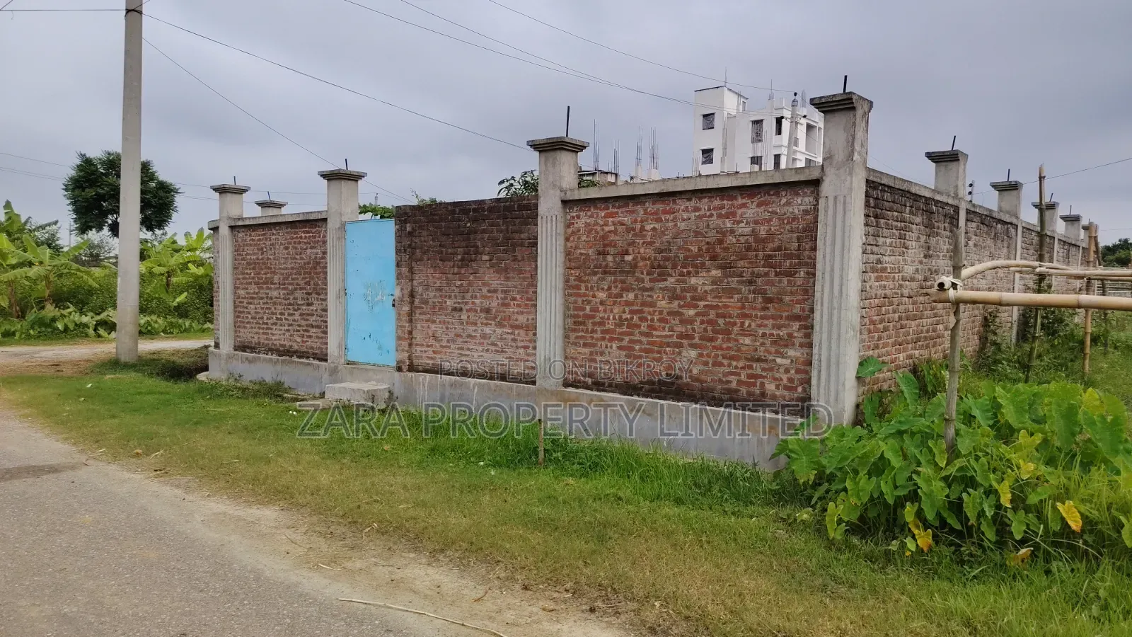 3 Katha plot for urgent need in 300 Feet Road sector. in Purbachal
