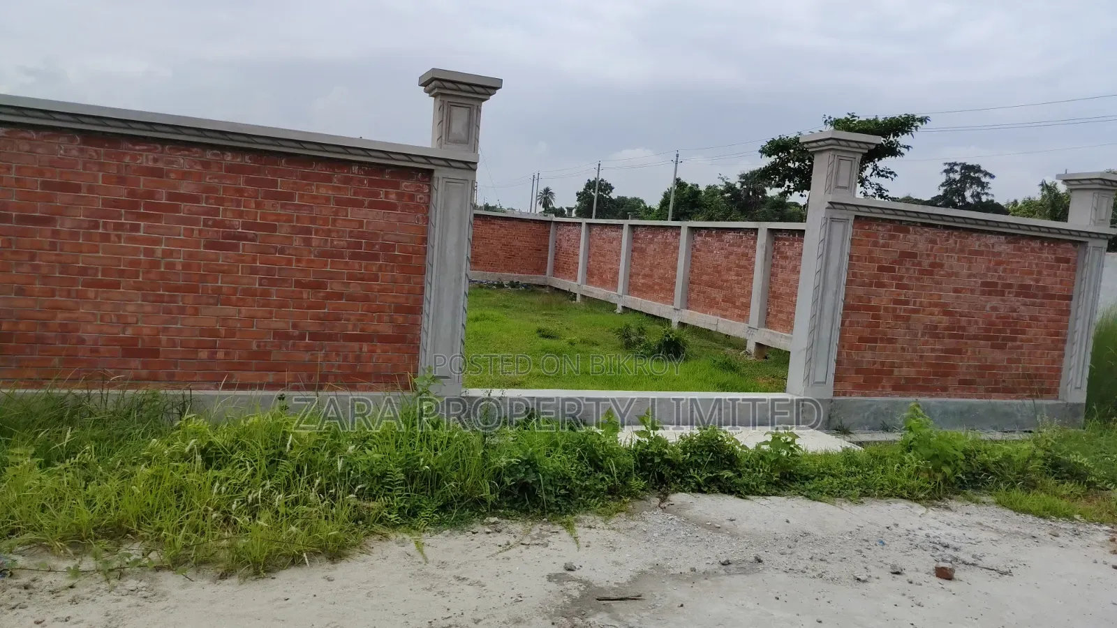 10 Katha plot next to 300 Feet Road, Sector 5. in Purbachal