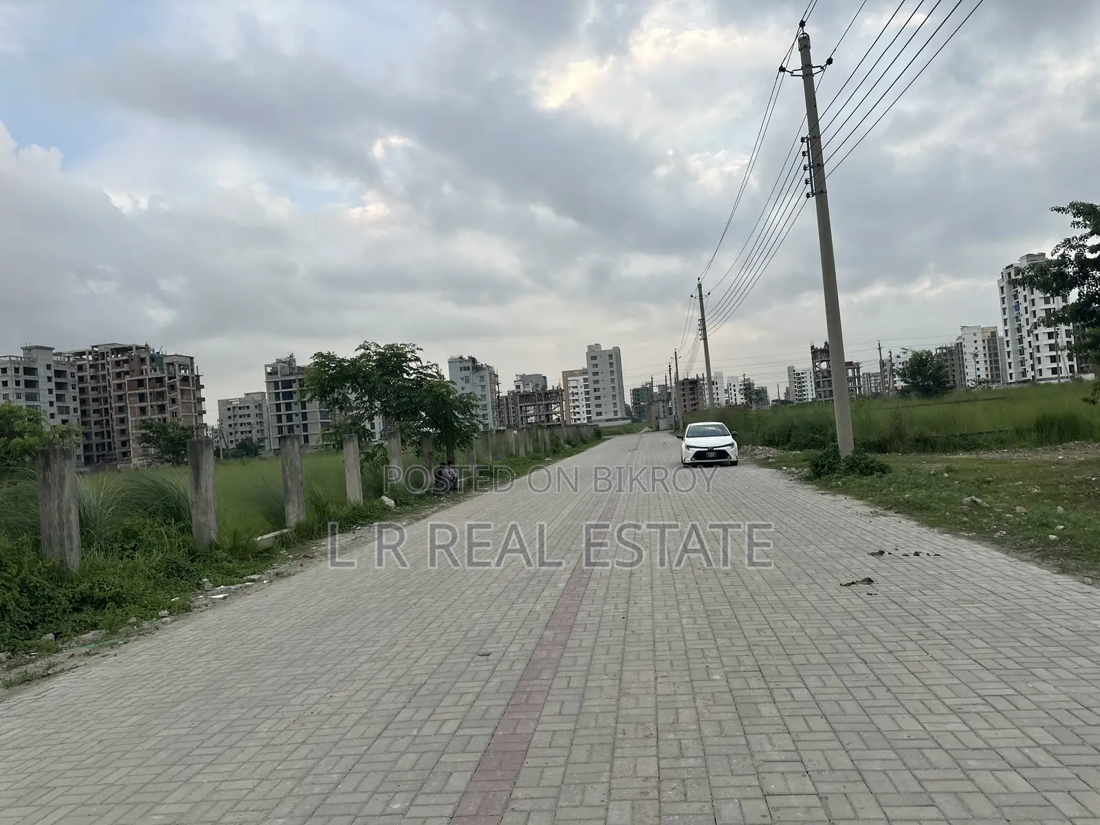 Block-I Extension,(5+5)=10 Katha,Front 40' Road,Bashundhara in Bashundhara City