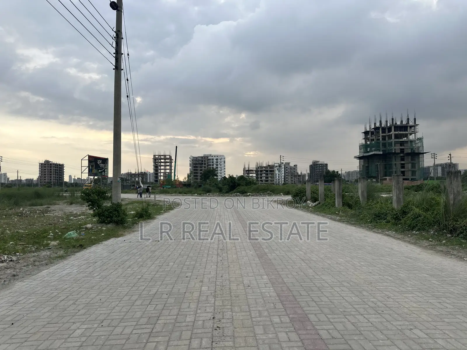 Block-I Extension,(5+5)=10 Katha,Front 40' Road,Bashundhara in Bashundhara City