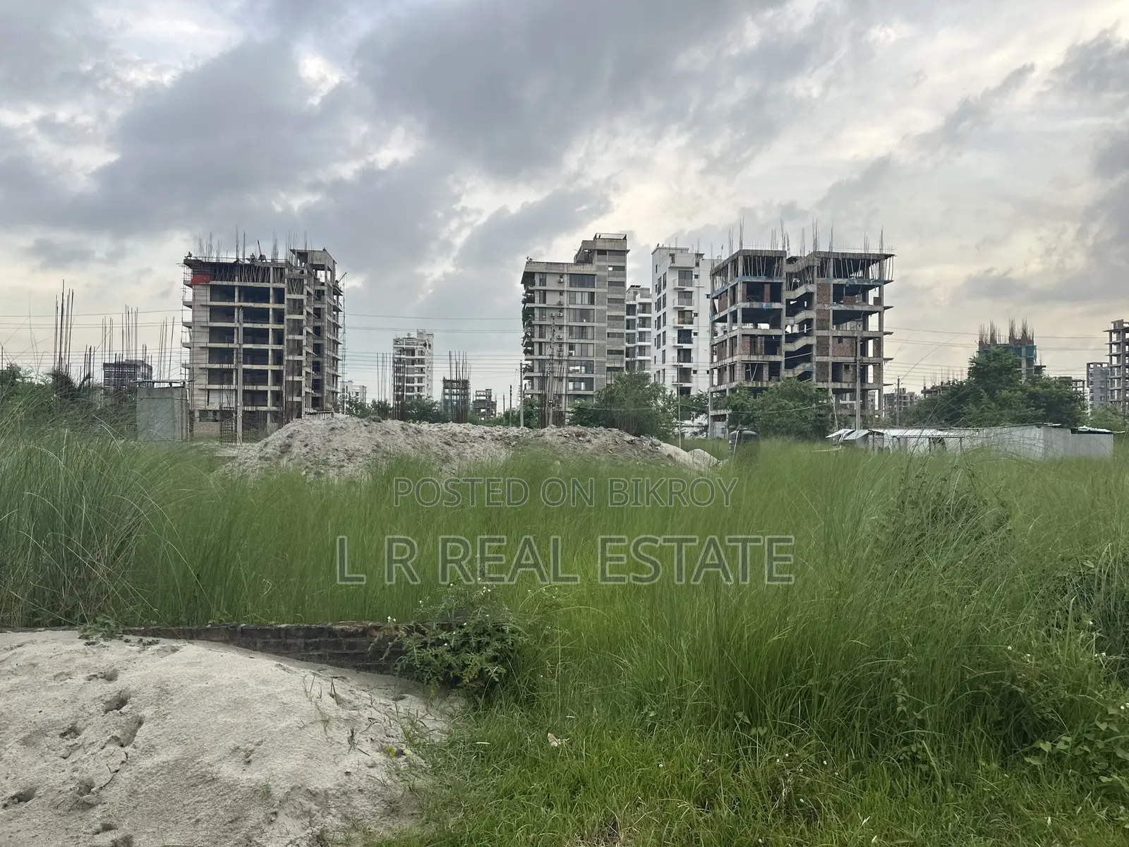 Block-M, 5-Katha, Ready Plot Urgent Sell for Bashundhara in Bashundhara City