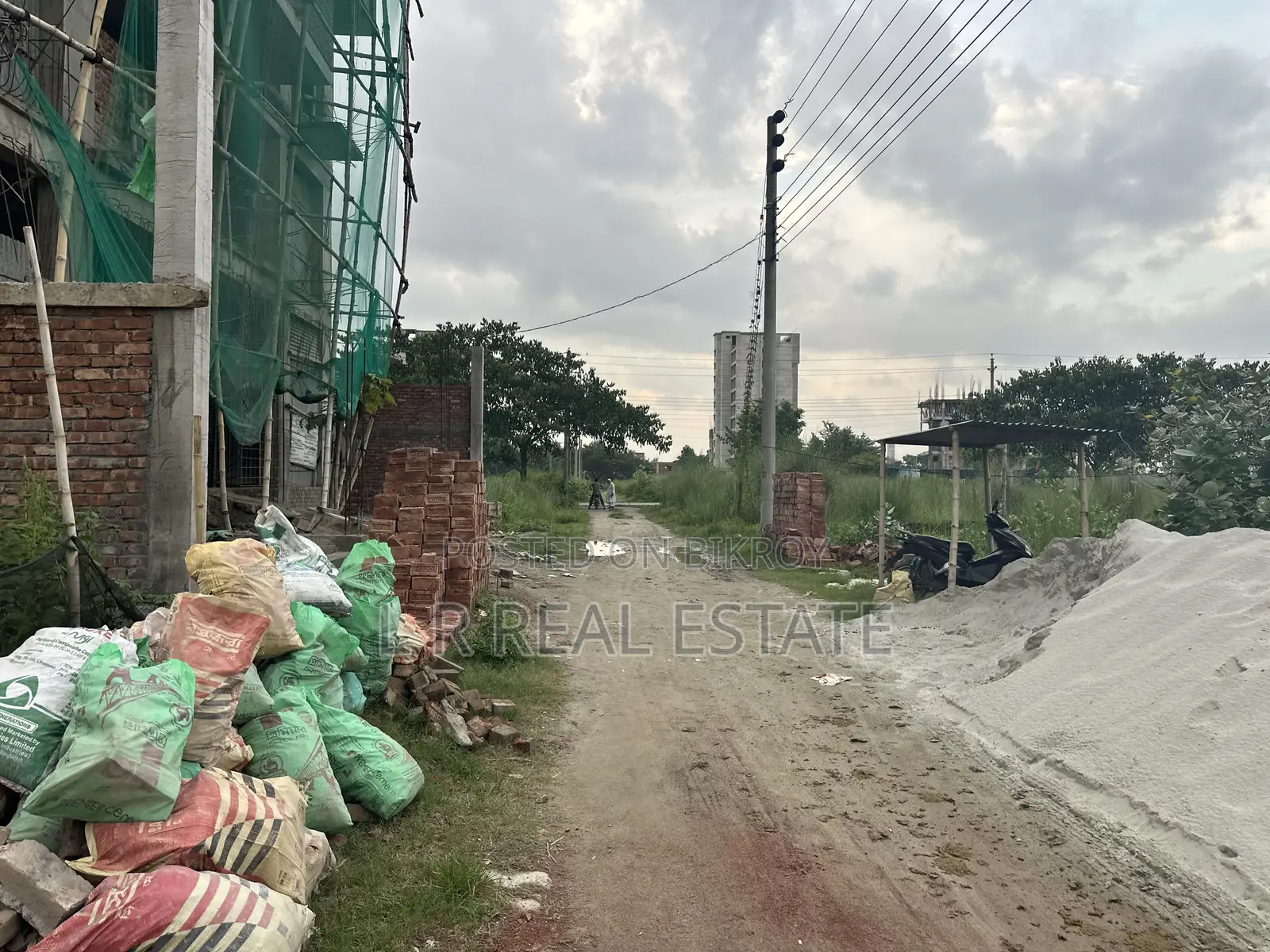Block-M, 5-Katha, Ready Plot Urgent Sell for Bashundhara in Bashundhara City