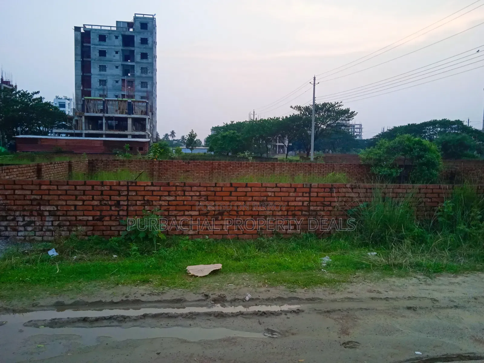 18 Katha Luxury Plot in Bashundhara Block N – Very close to 300-foot road in Basundhara