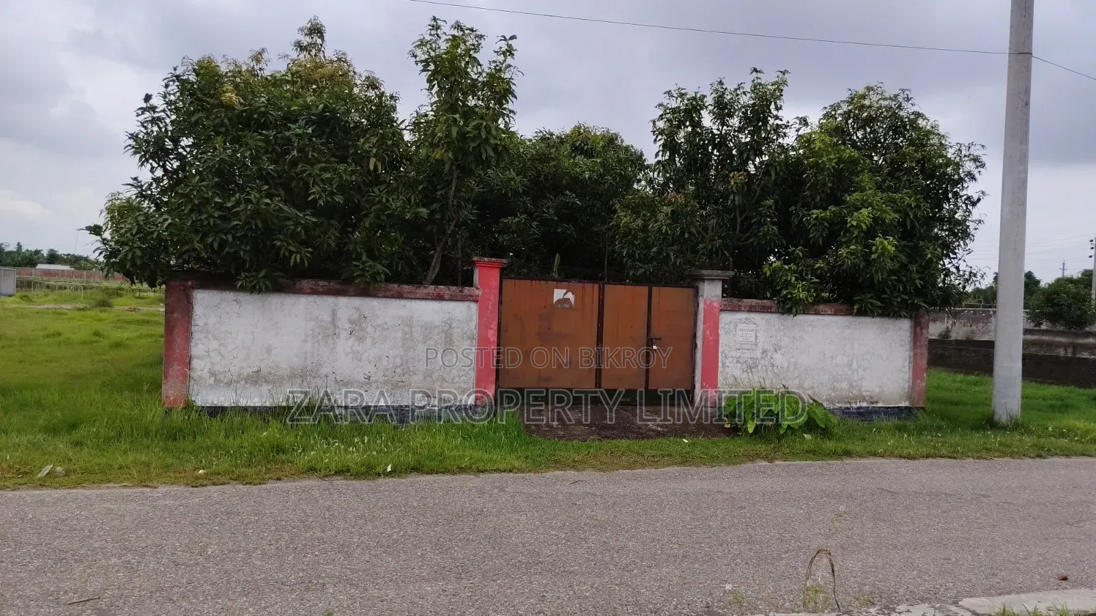 5 Katha plot next to 300 Feet in Sector 10. in Purbachal