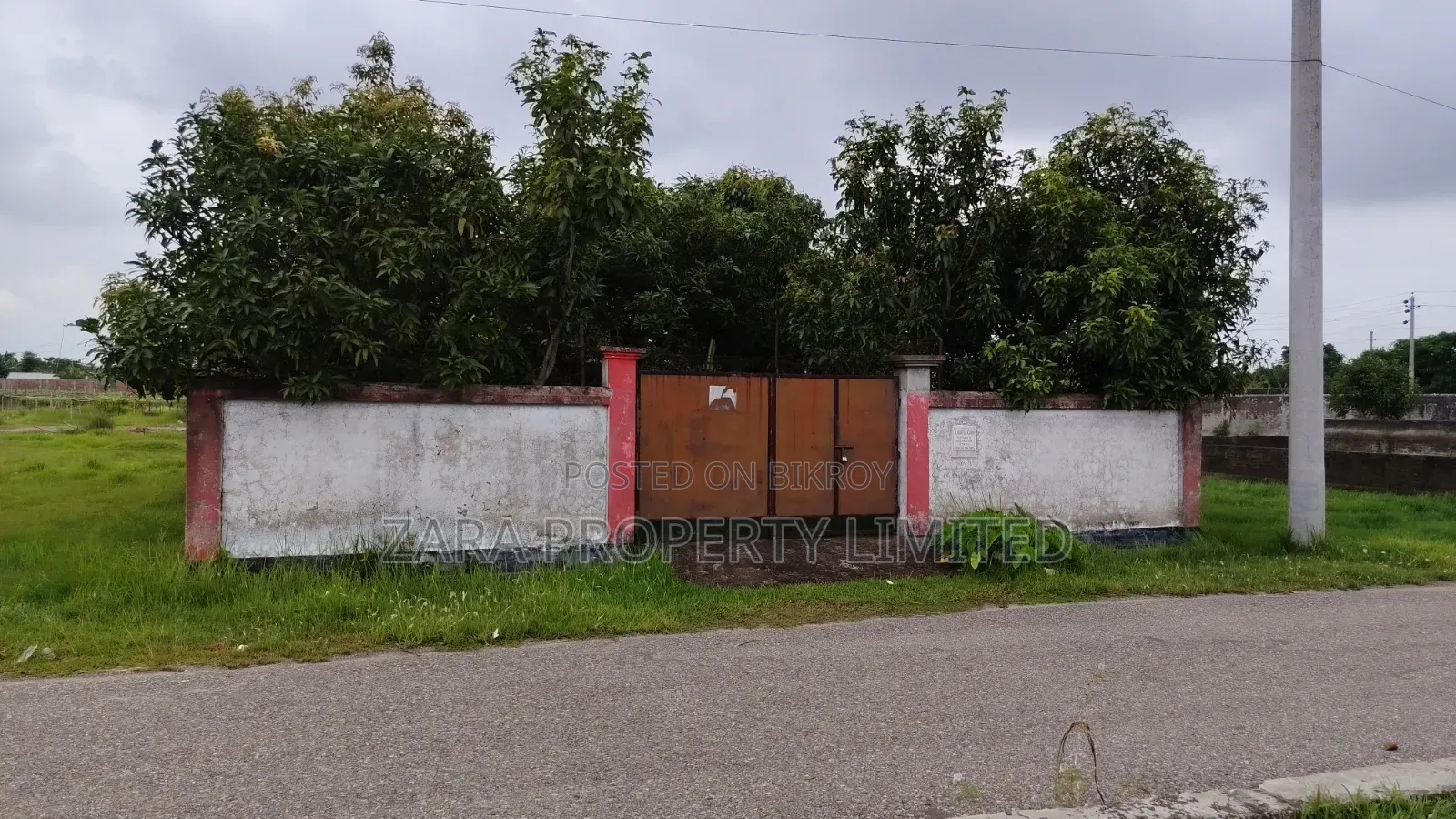 5 Katha plot next to 300 Feet in Sector 10. in Purbachal