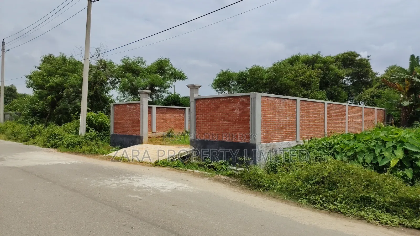 5 Katha plot with 150 road in Sector 10 in Purbachal