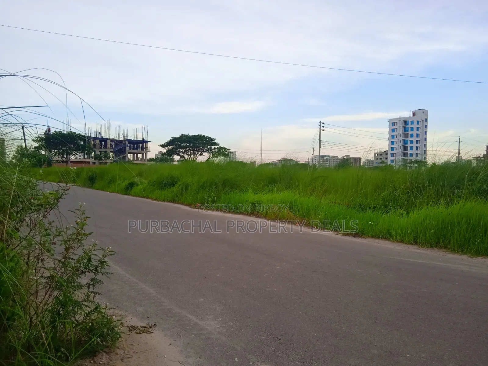 4 Katha South-facing premium plot for sale in Bashundhara Residential Area in Basundhara